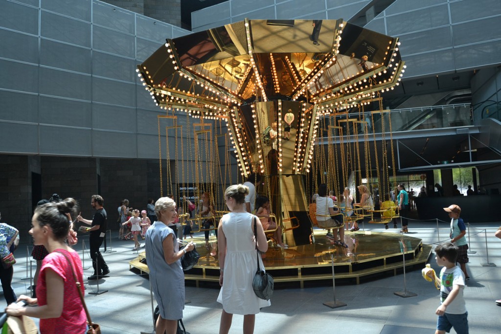 Golden mirror carousel